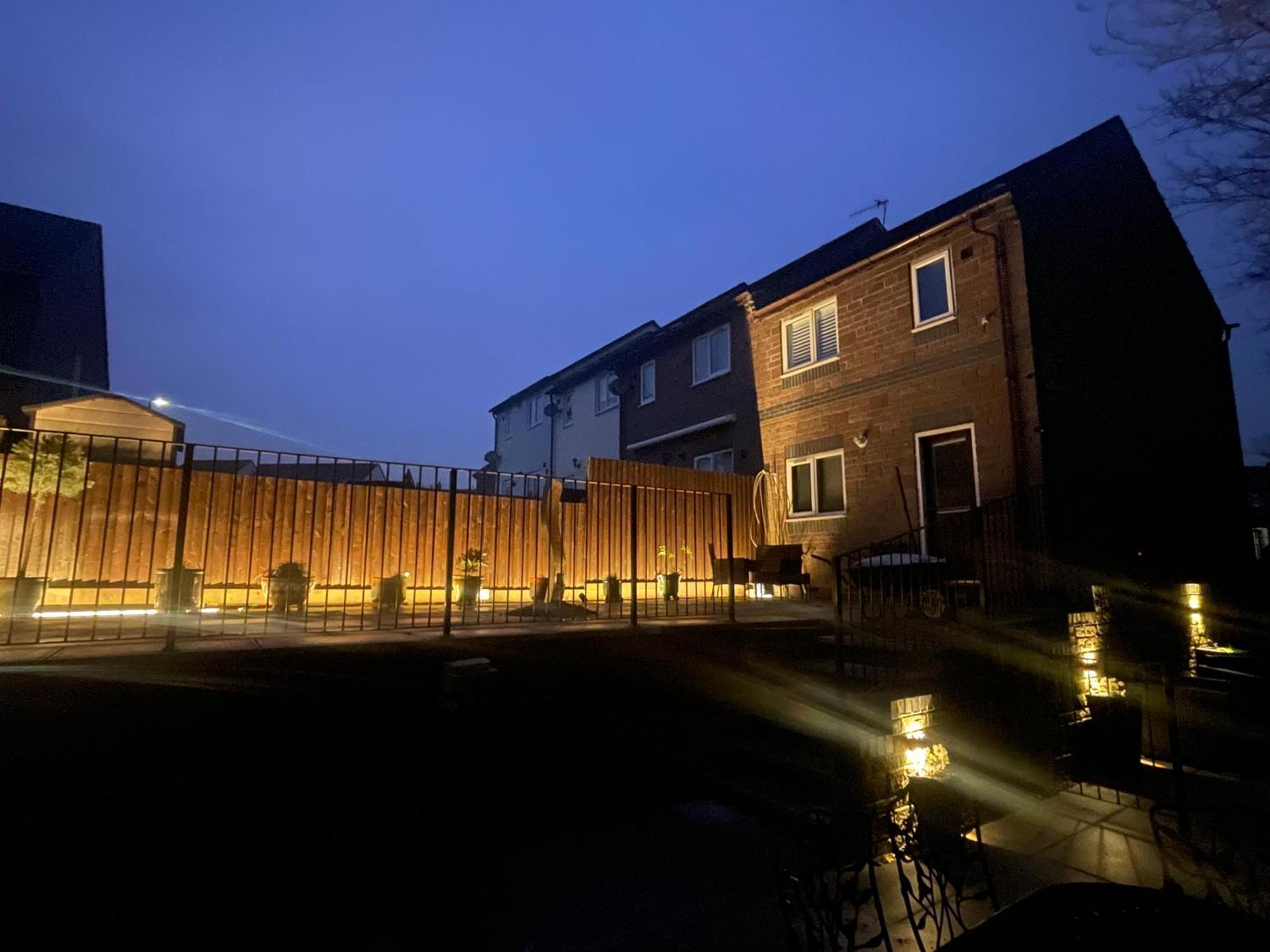 Riverside 2 Bedroom Townhouse With Car Charger Abergavenny Kültér fotó